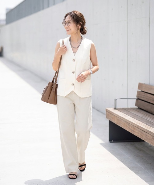 STYLE DELI(スタイルデリ)の「【LUXE】スタイリッシュベストトップス(ベスト・レディース・アイボリー/サンドベージュ・MEDIUM)」の10枚目の写真