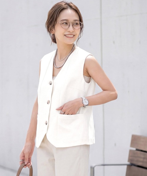 STYLE DELI(スタイルデリ)の「【LUXE】スタイリッシュベストトップス(ベスト・レディース・アイボリー/サンドベージュ・MEDIUM)」の13枚目の写真
