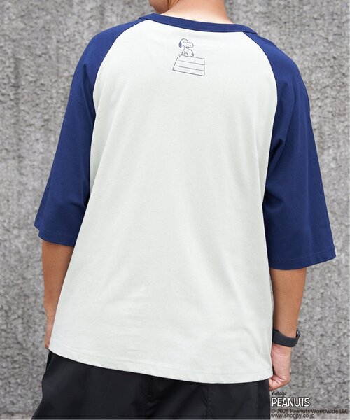 VENCEEXCHANGE(ヴァンスエクスチェンジ)の「PEANUTS ピーナッツ SNOOPY スヌーピー TP ビンテージラグランTシャツ(Tシャツ/カットソー・メンズ・ブラック/ブラウン/ネイビー・S/L/M)」の8枚目の写真