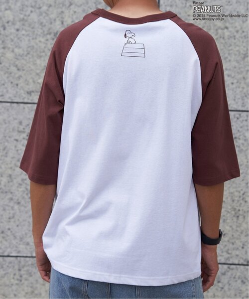 VENCEEXCHANGE(ヴァンスエクスチェンジ)の「PEANUTS ピーナッツ SNOOPY スヌーピー TP ビンテージラグランTシャツ(Tシャツ/カットソー・メンズ・ブラック/ブラウン/ネイビー・S/L/M)」の17枚目の写真