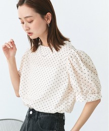 パフスリーブ」に該当するレディースのトップス（ドット柄