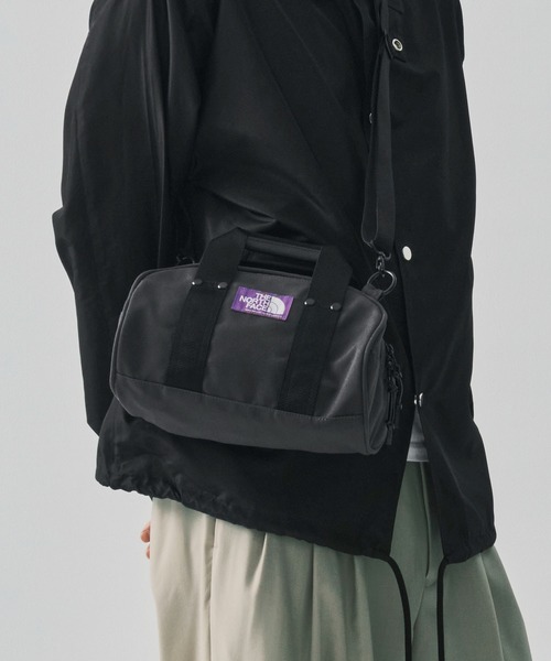 THE NORTH FACE PURPLE LABEL（ザ ノースフェイス パープルレーベル）の「【THE NORTH FACE PURPLE LABEL/ザノースフェイス】Field Demi Duffle Bag/フィールドデミダッフルバック（ショルダーバッグ・メンズ・ブラック/ダークネイビー/グレー・FREE）」の2枚目の写真