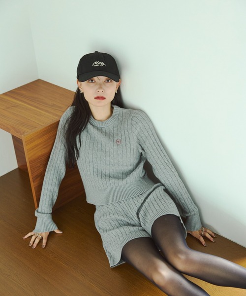 VANNIE U（ヴァニーユー）の「ミニケーブルオーバルロゴニット/セットアップ着用可能（ニット/セーター・レディース・グレー/ネイビー/ライトピンク・FREE）」の5枚目の写真