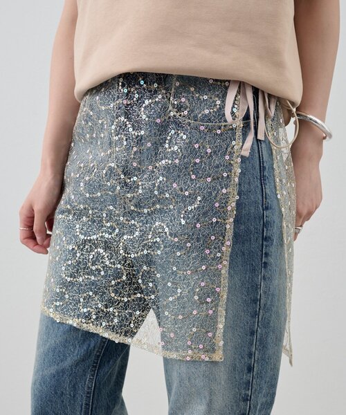 SHENERY(シーナリー)の「スパンコールラップスカート(スカート・レディース・ゴールド/ブラック・FREE)」の2枚目の写真