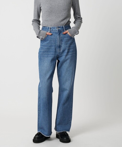 CITEN(シテン)の「<CITEN>エッセンシャルフレアデニム(デニムパンツ・レディース・ブラック/ライトブルー・S/M/L)」の2枚目の写真