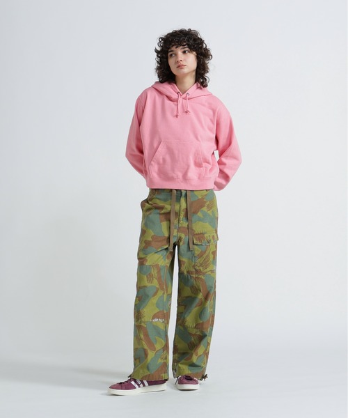 AVIREX(アヴィレックス)の「《直営店限定》GRAFFITI EMBROIDERY PARKA/グラフィティ刺繍パーカー(パーカー・レディース・ブラック/グレー/ピンク・F)」の6枚目の写真