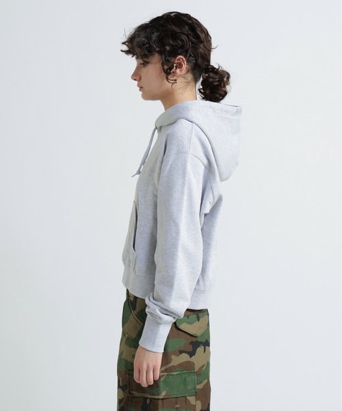 AVIREX(アヴィレックス)の「《直営店限定》GRAFFITI EMBROIDERY PARKA/グラフィティ刺繍パーカー(パーカー・レディース・ブラック/グレー/ピンク・F)」の21枚目の写真