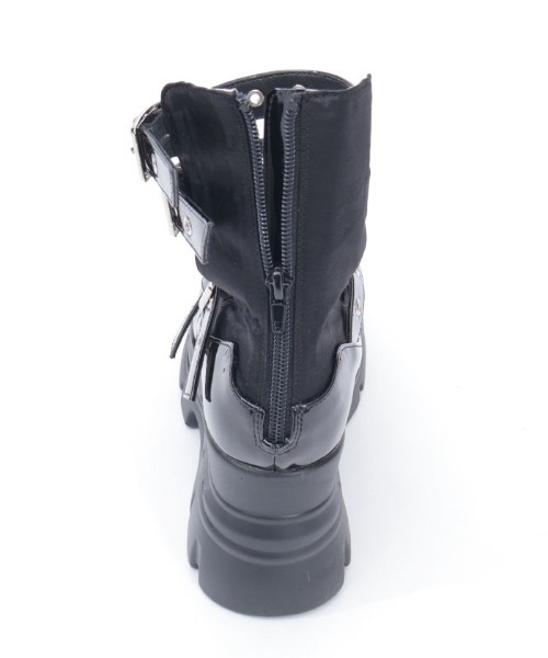 axes femme POETIQUE（アクシーズファムポエティック）の「ベルトデザイン厚底シューズ（パンプス・レディース・グレー/ブラック・LARGE/MEDIUM）」の9枚目の写真