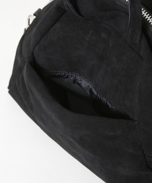 ITTI（イッチ）の「ITTI/別注 ANNIE MADISON BAG / suede（ハンドバッグ・メンズ・ブラック/ブラウン・FREE）」の10枚目の写真