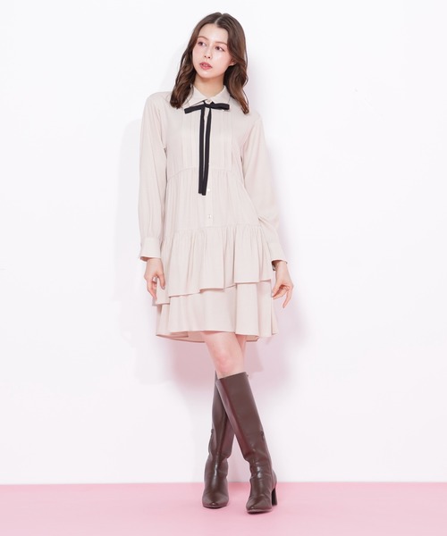 JILL by JILL STUART（ジルバイジルスチュアート）の「◇ティアードミニシャツワンピース（ワンピース・レディース・ブルー/ホワイト/ネイビー・FREE）」の6枚目の写真