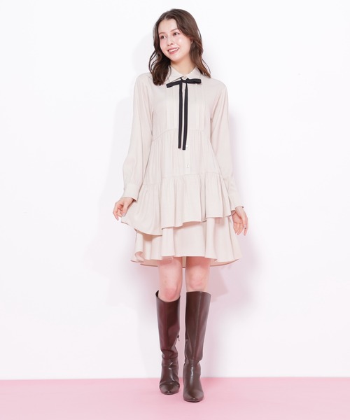 JILL by JILL STUART（ジルバイジルスチュアート）の「◇ティアードミニシャツワンピース（ワンピース・レディース・ブルー/ホワイト/ネイビー・FREE）」の7枚目の写真