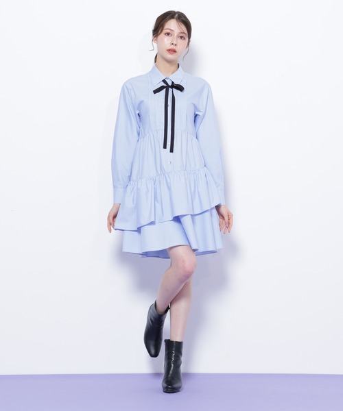 JILL by JILL STUART（ジルバイジルスチュアート）の「◇ティアードミニシャツワンピース（ワンピース・レディース・ブルー/ホワイト/ネイビー・FREE）」の12枚目の写真