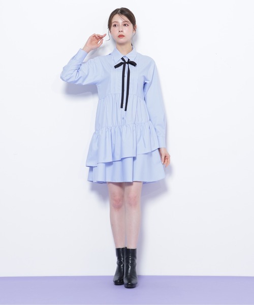 JILL by JILL STUART（ジルバイジルスチュアート）の「◇ティアードミニシャツワンピース（ワンピース・レディース・ブルー/ホワイト/ネイビー・FREE）」の13枚目の写真