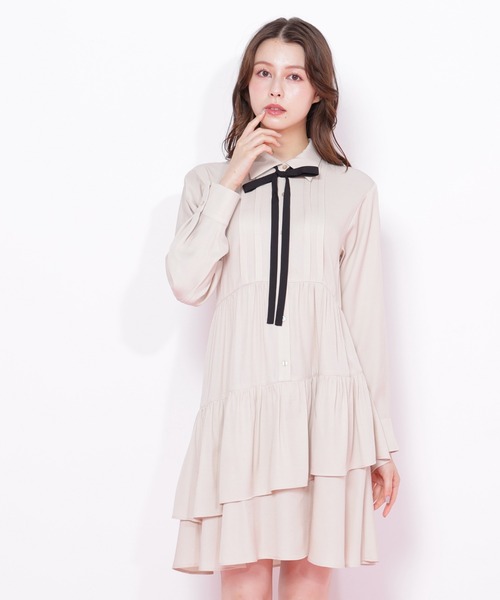 JILL by JILL STUART（ジルバイジルスチュアート）の「◇ティアードミニシャツワンピース（ワンピース・レディース・ブルー/ホワイト/ネイビー・FREE）」の9枚目の写真