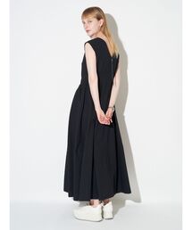 フォルムシルエットワンピース