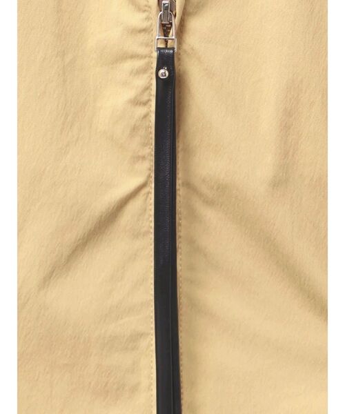 ELENDEEK（エレンディーク）の「フォルムシルエットワンピース（ワンピース・レディース・マスタード/ブラック・01/02）」の3枚目の写真