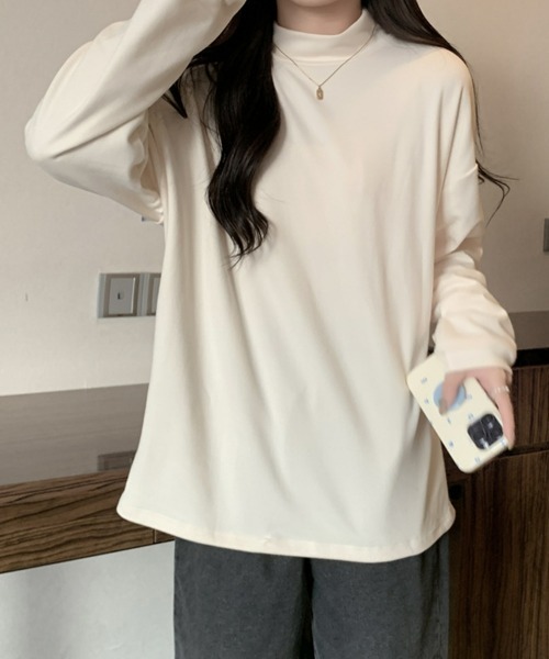 SEU(エスイーユー)の「カットソー モックネック 長袖プルオーバー フリース起毛で暖かい!プチハイネックTシャツ 起毛レディース長袖トップス オフィスカジュアル きれいめカジュアル(Tシャツ/カットソー・レディース・アイボリー/ブラック/ホワイト/ブラウン/チャコール・フリー)」の18枚目の写真