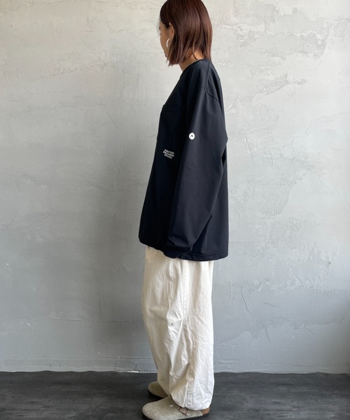 MARMOT（マーモット）の「[Marmot/マーモット] 別注 ドローコード付き ワンポイントロゴポケット ロングスリーブTシャツ（Tシャツ/カットソー・レディース・ブラック/ホワイト・S/M/L/XL）」の3枚目の写真