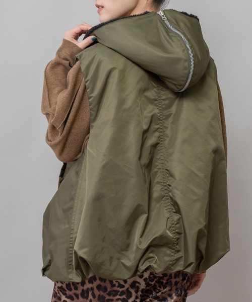 Munich(ミューニック)の「ナイロンツイル×シープボアバルーンフライトベスト(その他アウター・レディース・ブラック/カーキ/キャメル・FREE)」の13枚目の写真