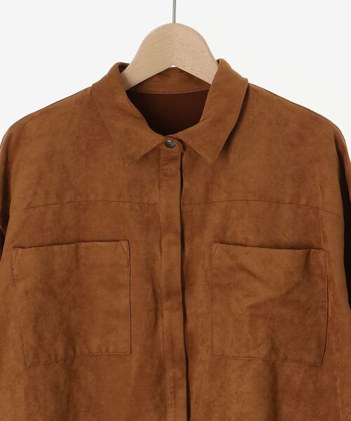 le.coeur blanc（ルクールブラン）の「合皮ポケットオーバーシャツ（シャツ/ブラウス・レディース・キャメル/ベージュ・38）」の11枚目の写真