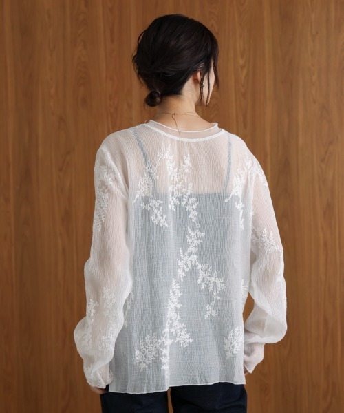 Bou Jeloud(ブージュルード)の「刺しゅうプルオーバー(その他トップス・レディース・ブラック/オフホワイト・FREE)」の10枚目の写真