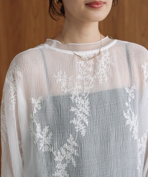 Bou Jeloud(ブージュルード)の「刺しゅうプルオーバー(その他トップス・レディース・ブラック/オフホワイト・FREE)」の12枚目の写真