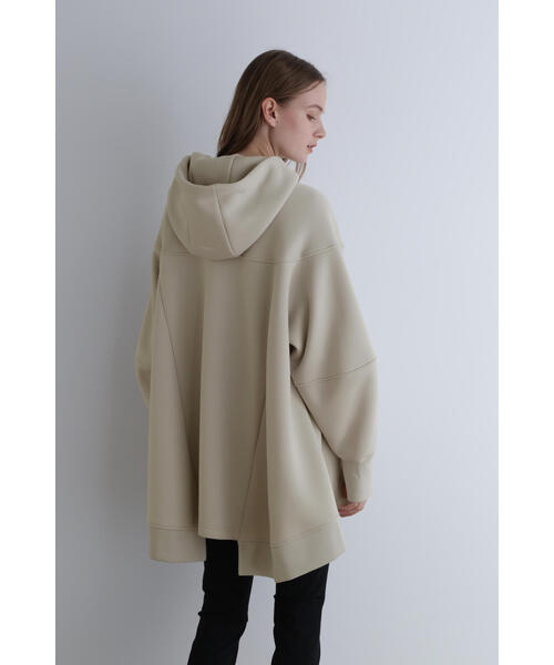 LE PHIL SPORTS》テックダンボールフーディ