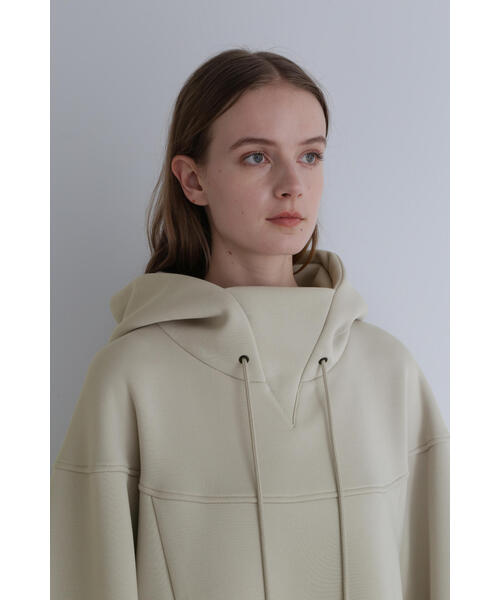 新品タグ付き　LE PHIL SPORTS テックダンボールジャージフーディ LE PHIL SPORTS》テックダンボールジャージフーディ | LE PHIL（ル