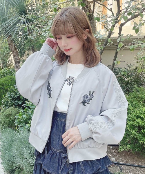 F i.n.t（フィント）の「バックローズ刺繍サテンブルゾン（ブルゾン