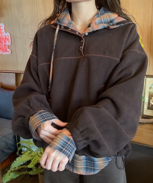 Unitage（ユニテージ）の「ハーフ釦フリーストップス（スウェット・レディース・アイボリー/ブラウン・FREE）」の13枚目の写真