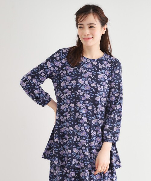 LAURA ASHLEY(ローラアシュレイ)の「【洗える/ジャージ素材/同柄アイテムあり】ロミリー柄 チュニック(チュニック・レディース・ベージュ系/ネイビー系・38/40)」の2枚目の写真