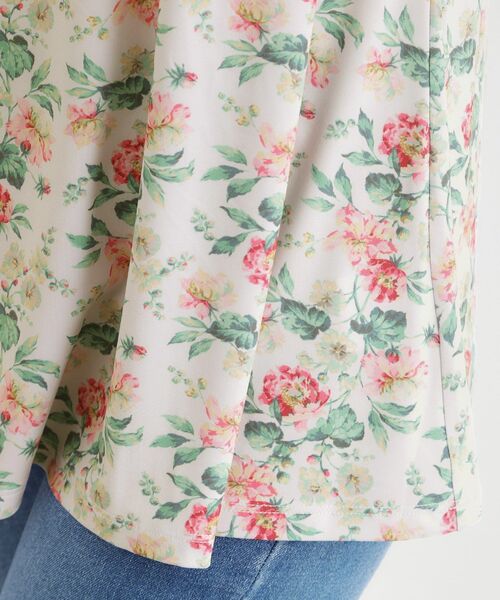LAURA ASHLEY(ローラアシュレイ)の「【洗える/ジャージ素材/同柄アイテムあり】ロミリー柄 チュニック(チュニック・レディース・ベージュ系/ネイビー系・38/40)」の16枚目の写真