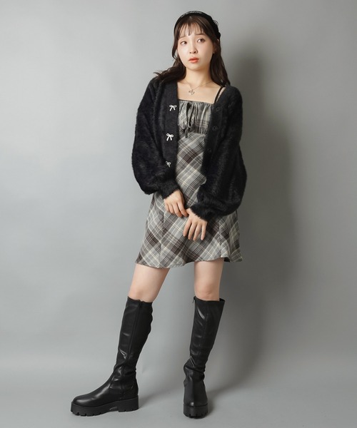 SPINNS(スピンズ)の「リボンボタンが可愛ふわふわシャギーカーディガン(カーディガン/ボレロ・レディース・ワイン/アイボリー/ブラック・ONESIZE)」の20枚目の写真