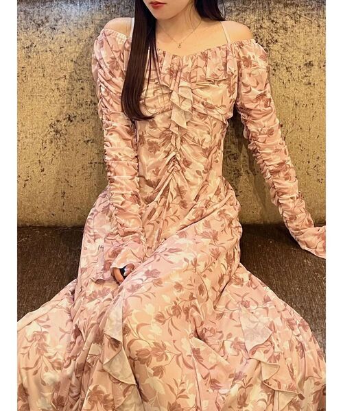 MERCURYDUO（マーキュリーデュオ）の「チュールラッフルヘムワンピース（ワンピース・レディース・ピンク/ブラウン/ブルー/アイボリー・SMALL/MEDIUM）」の4枚目の写真