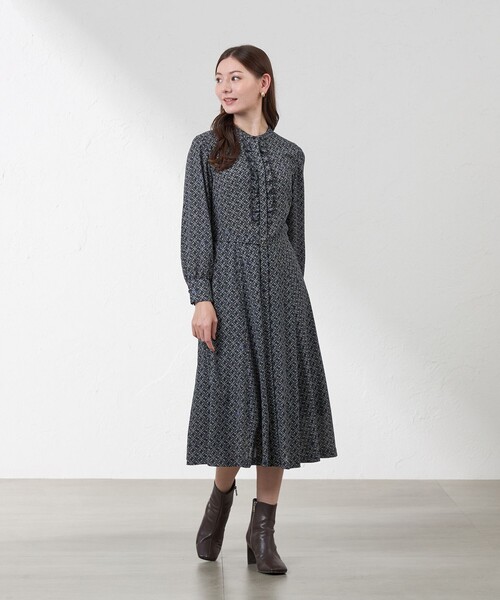amaca(アマカ)の「【Anniversary Piece】【LIBERTY】Ribbon Medallionワンピース(ワンピース・レディース・ダークネイビー/ワイン・40/38)」の3枚目の写真
