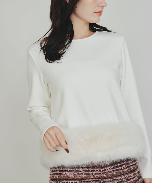 PICCIN PERLA(ピッチンペルラ)の「裾フェイクファー切り替えプルオーバー(Tシャツ/カットソー・レディース・オフホワイト/サックスブルー/ブラック・M)」の7枚目の写真