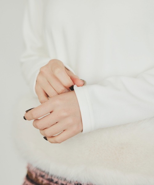 PICCIN PERLA(ピッチンペルラ)の「裾フェイクファー切り替えプルオーバー(Tシャツ/カットソー・レディース・オフホワイト/サックスブルー/ブラック・M)」の10枚目の写真