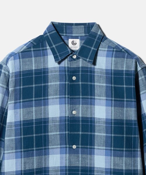 BEAUTY&YOUTH UNITED ARROWS(ビューティーアンドユースユナイテッドアローズ)の「<one BEAUTY&YOUTH>OLD/C ワッシャー シャツ FORM型(シャツ/ブラウス・メンズ・コバルトブルー・M/L/S/XL)」の9枚目の写真