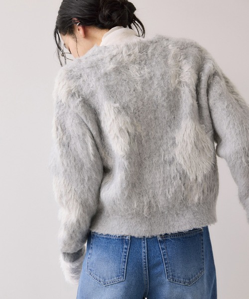 VIS（ビス）の「アート柄ジャガード起毛ニットカーディガン/イージーケア（カーディガン/ボレロ・レディース・オフホワイト/ライトグレー・FREE）」の12枚目の写真