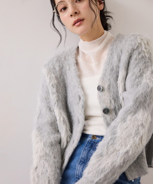 VIS（ビス）の「アート柄ジャガード起毛ニットカーディガン/イージーケア（カーディガン/ボレロ・レディース・オフホワイト/ライトグレー・FREE）」の9枚目の写真