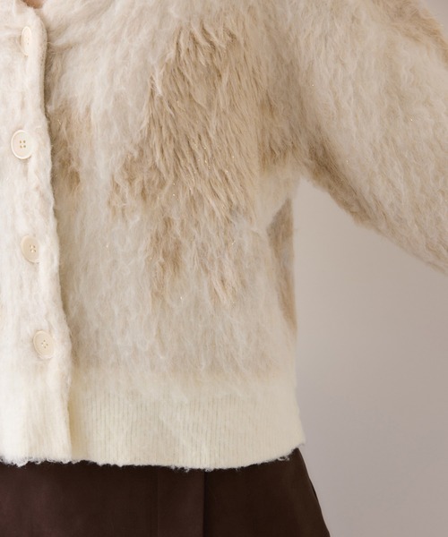 VIS（ビス）の「アート柄ジャガード起毛ニットカーディガン/イージーケア（カーディガン/ボレロ・レディース・オフホワイト/ライトグレー・FREE）」の20枚目の写真