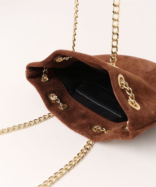 AULENTTI(オウレンティ)の「スエードチェーンミニポシェット(ショルダーバッグ・レディース・ベージュ/ブラウン・FREE)」の21枚目の写真