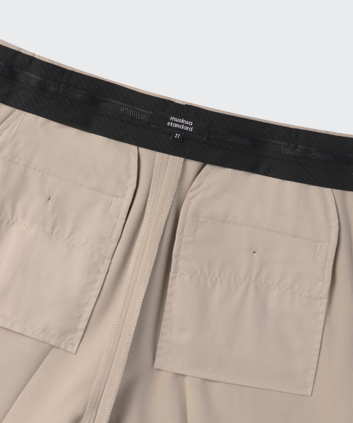 MUSINSA STANDARD WOMAN（ムシンサスタンダードウーマン）の「ウィメンズワイドヒドゥンバンディングスラックス[ウォームサンド]（スラックス・レディース・その他・34/32/30/31/24/25/26/27/28/29）」の2枚目の写真