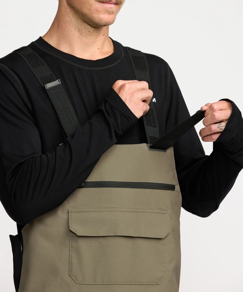 VOLCOM(ボルコム)の「VOLCOM ROAN BIB OVERALL/ボルコムスキースノーボードウェア(ビブパンツ)(その他パンツ・メンズ・ブラック/グレー/アーミー/グレー系その他/ブラウン系その他・MEDIUM/LARGE)」の11枚目の写真