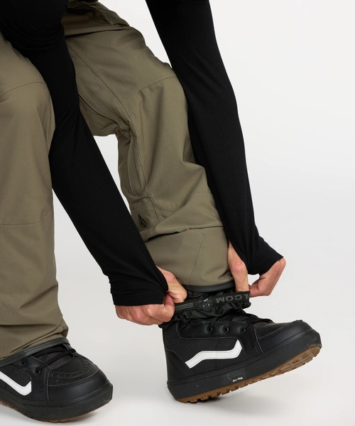 VOLCOM(ボルコム)の「VOLCOM ROAN BIB OVERALL/ボルコムスキースノーボードウェア(ビブパンツ)(その他パンツ・メンズ・ブラック/グレー/アーミー/グレー系その他/ブラウン系その他・MEDIUM/LARGE)」の9枚目の写真