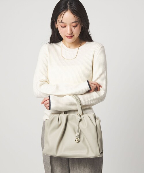 green label relaxing（グリーンレーベルリラクシング）の「タック トートバッグ（トートバッグ・レディース・オフホワイト/ブラウン系/ブラック・FREE）」の7枚目の写真