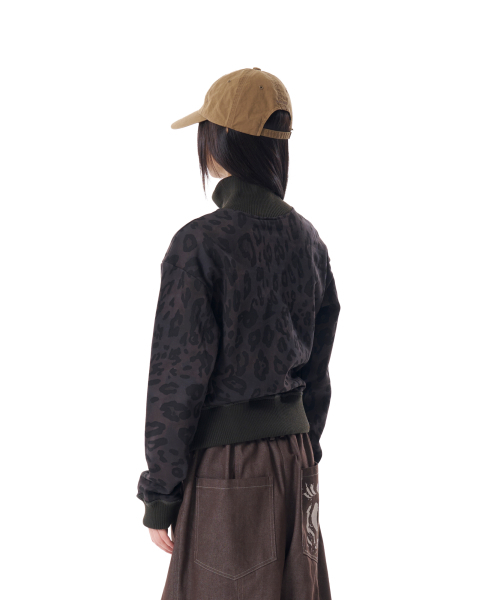 AAKAM(アーカム)の「Leopard Logo Track Jacket (Black)(ナイロンジャケット・レディース・その他・1/2)」の5枚目の写真