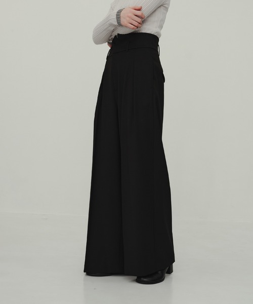 CITY TOKYO（シティトウキョウ）の「High Waist Trousers/ハイウエストトラウザー/ワイドパンツ（その他パンツ・レディース・チャコールグレー/ブラック・1/2）」の2枚目の写真