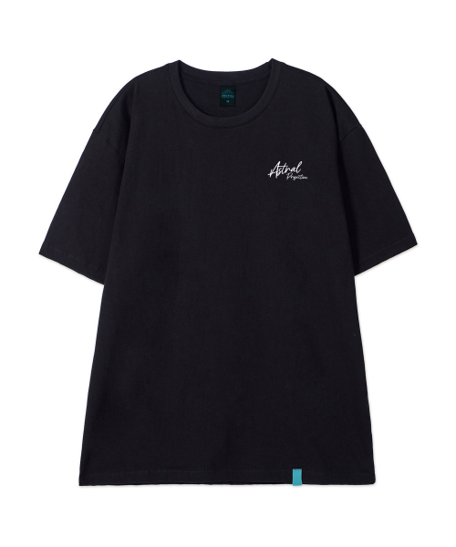 ASTRAL PROJECTION（アストラルプロジェクション）の「[ラズベリージャム]コットンルーズフィット半袖Tシャツ_ブラック（Tシャツ/カットソー・メンズ・その他・MEDIUM/LARGE/X-LARGE/XX-LARGE）」の2枚目の写真