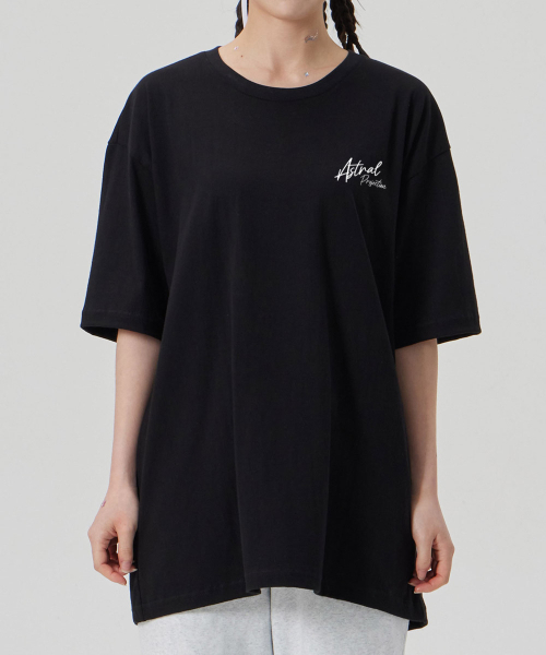ASTRAL PROJECTION（アストラルプロジェクション）の「[ラズベリージャム]コットンルーズフィット半袖Tシャツ_ブラック（Tシャツ/カットソー・メンズ・その他・MEDIUM/LARGE/X-LARGE/XX-LARGE）」の5枚目の写真